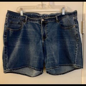 Old Navy Boyfriend Shorts